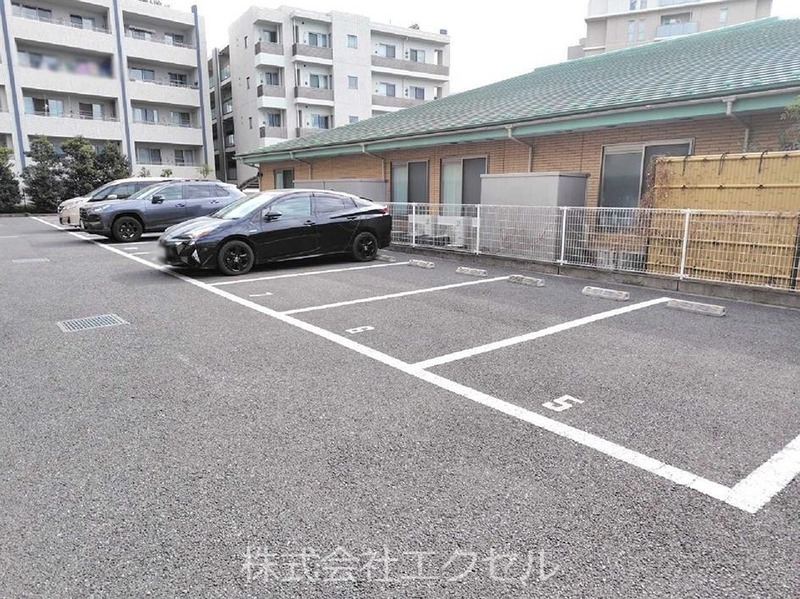 クレイノＫＥＥＰＮＥＸＴ１ 駐車場