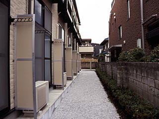レオパレスかすみ ベランダ
