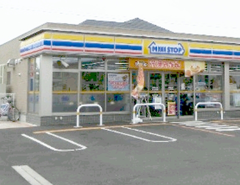 グランテージB コンビニ