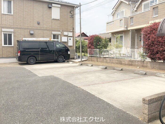 グレースヒル 駐車場