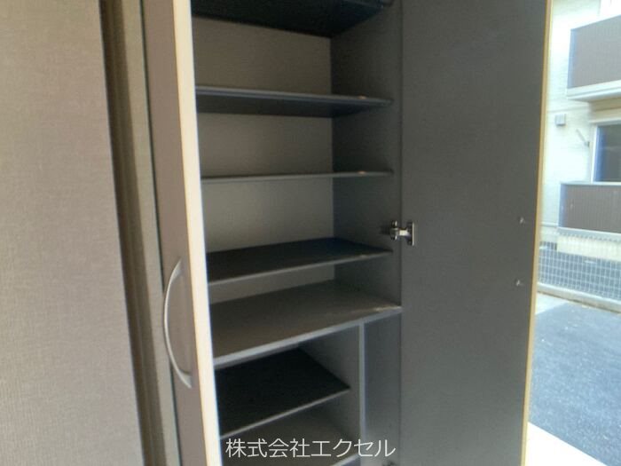 イーストコテージ 玄関