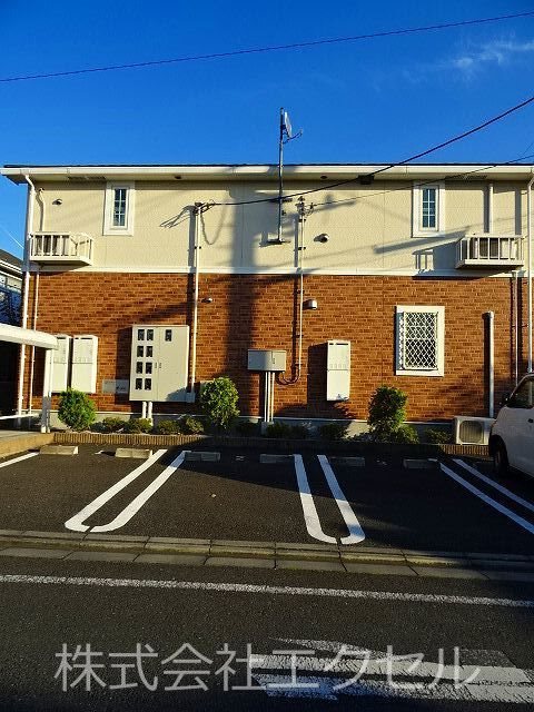 アルドール 駐車場