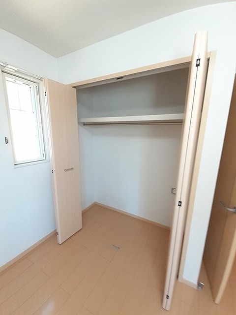 サンハイツ 収納