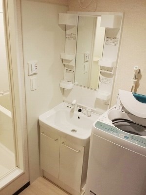 レオネクストＹＯＳＨＩＥ 洗面所