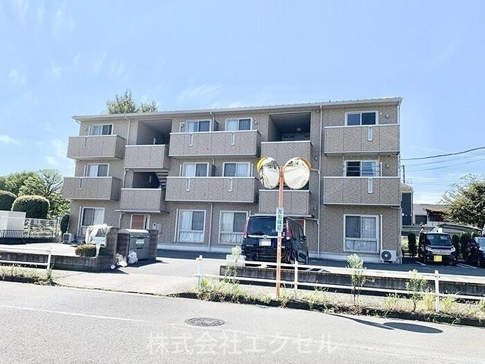 カサベルデ長岡 外観