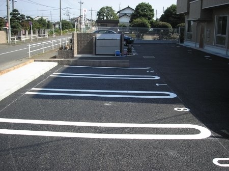 カサベルデ長岡 駐車場