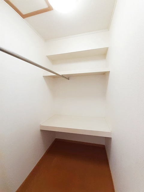 アヴニール2 収納