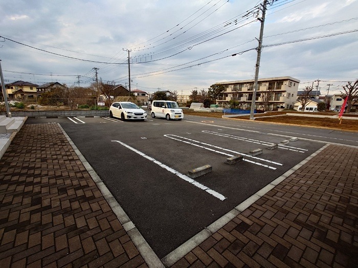 イルフトゥーロ 駐車場