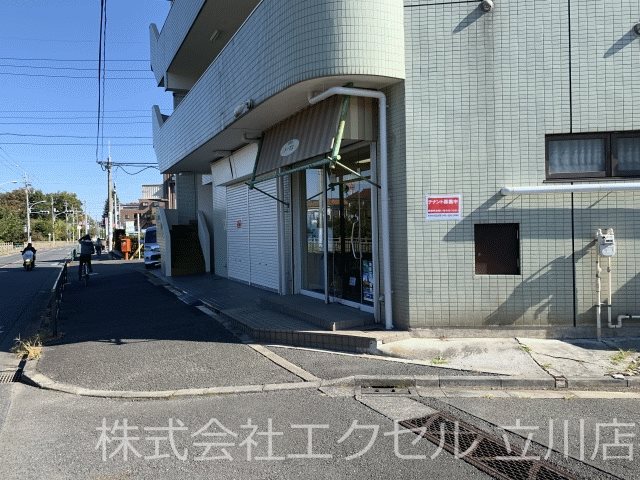 アガサシオン 玄関