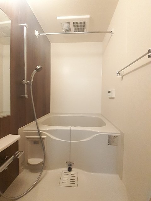 インハーリット 風呂画像
