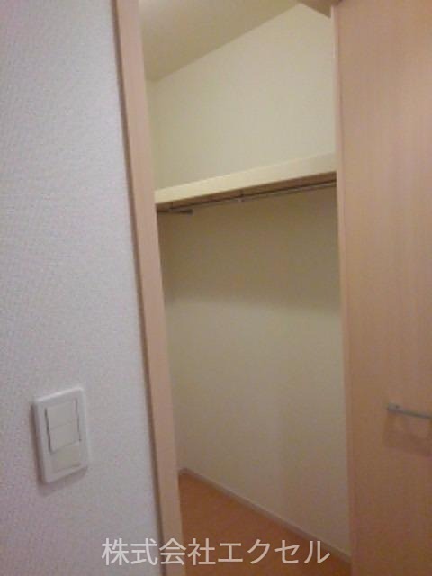 メゾンエトワール 収納