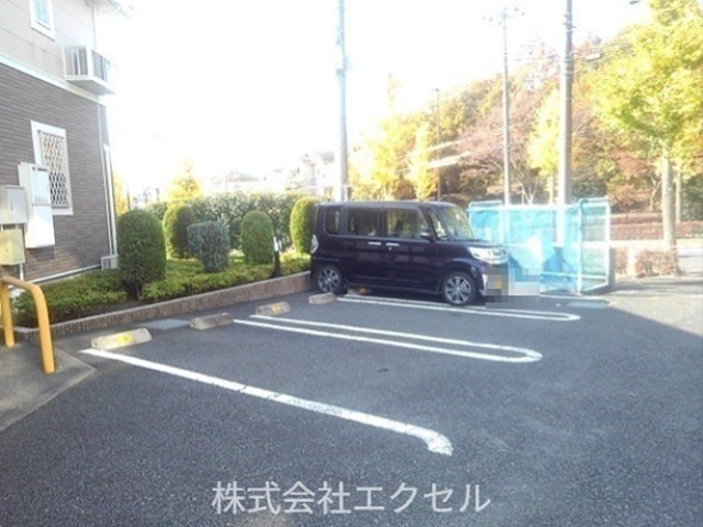 アルバータ3 駐車場
