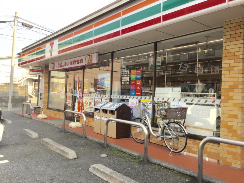 飛鳥ビル コンビニ