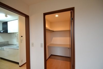 東京都昭島市上川原町１丁目25-13 収納