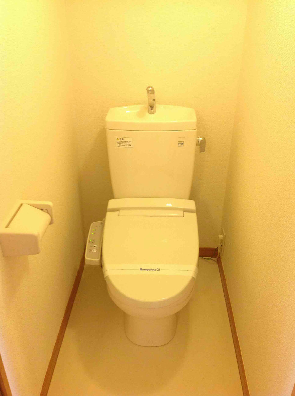 レオパレスアルテイル トイレ