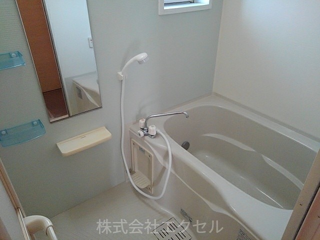 メゾンドゥリヴィエール 風呂画像