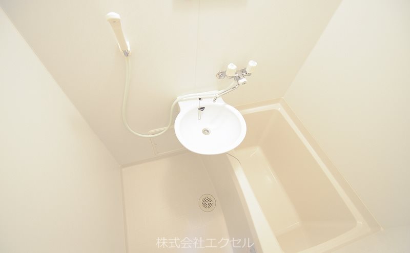 レオパレスシルバコート 風呂画像