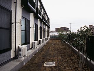 レオパレスシルバコート ベランダ