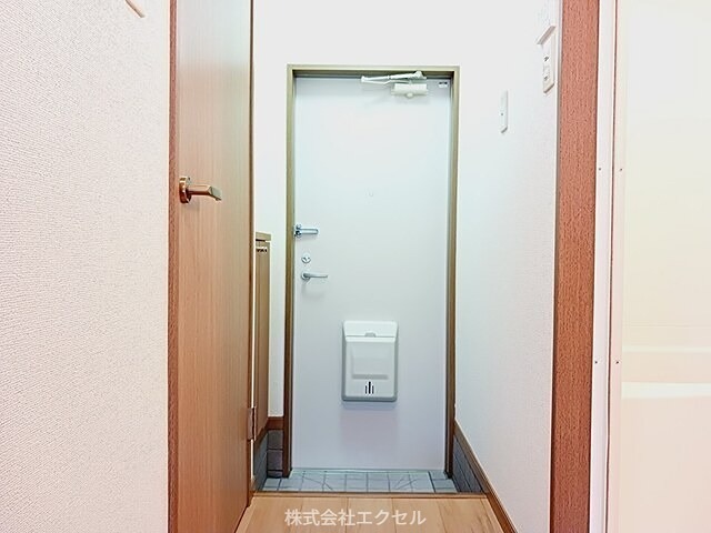 ドーミトリー 玄関