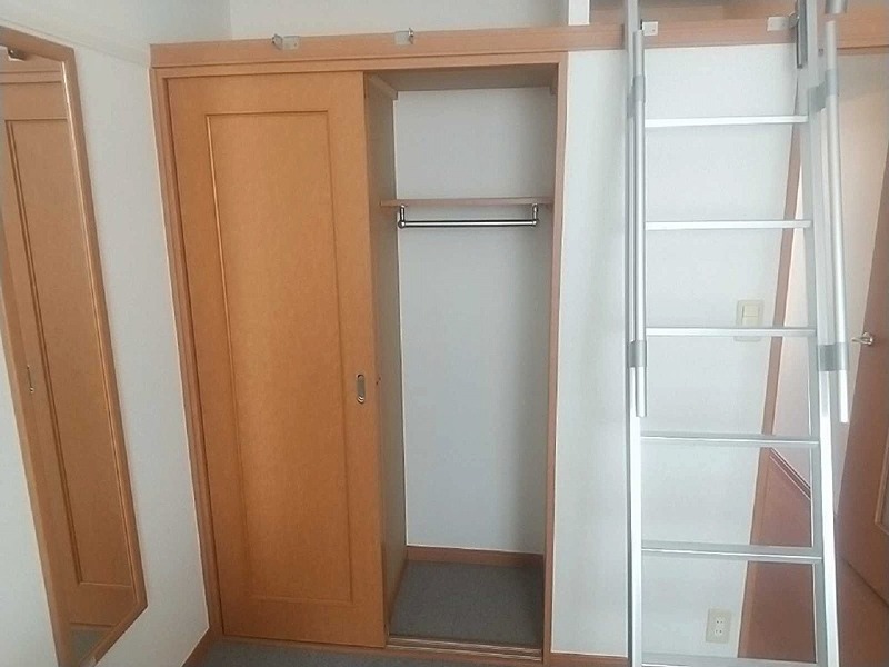 レオパレスハーモニー 収納