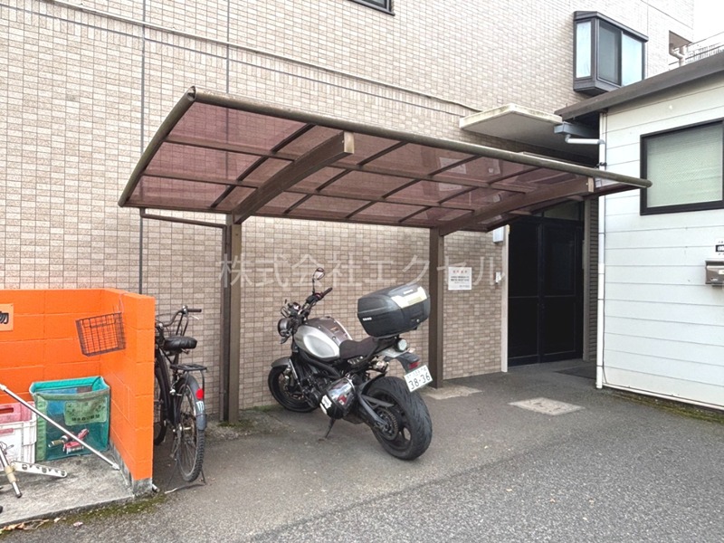 エスパスハマノ 駐車場
