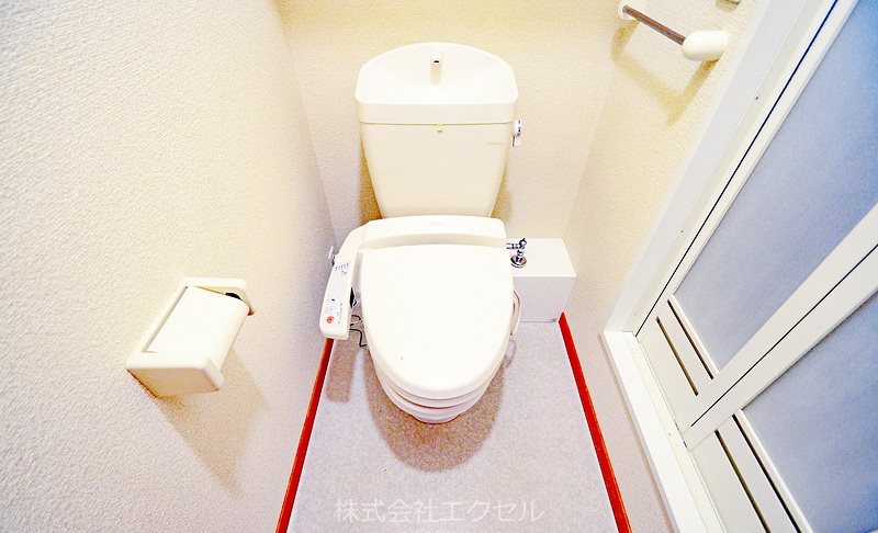レオパレスルミエール本町 トイレ