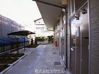 レオパレスルミエール本町 玄関
