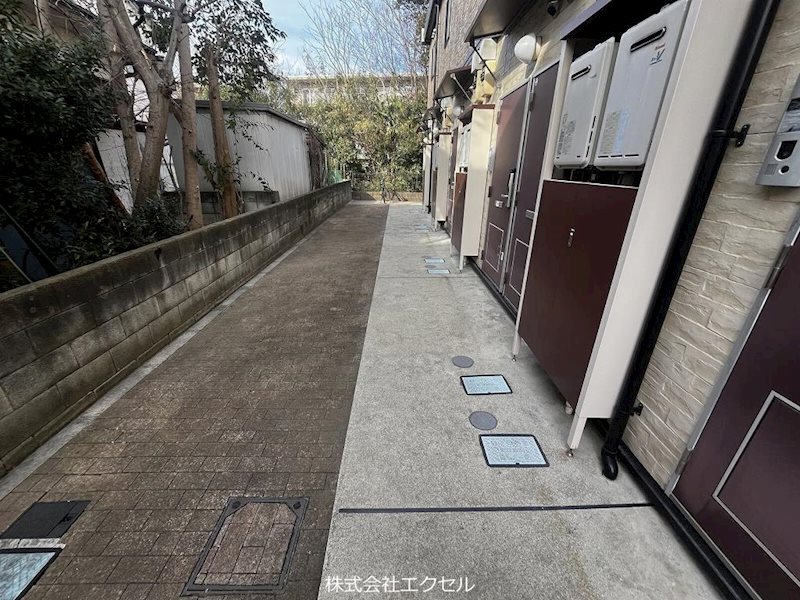 レオパレスフェリーチェ エントランス
