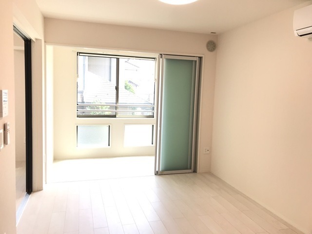 東京都八王子市小比企町 リビング