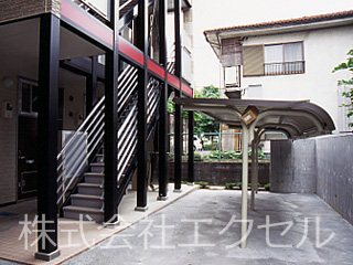レオパレスグリーンリーブズ エントランス
