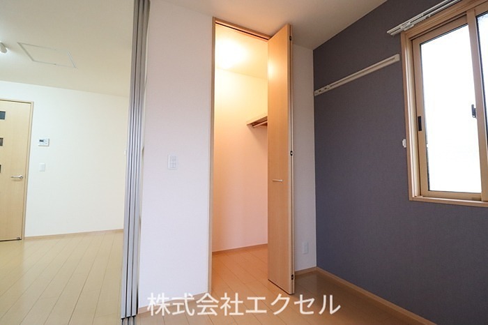 ヴェルドミールB 収納