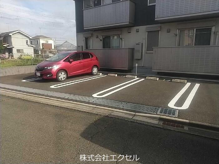 エスポワールA 駐車場