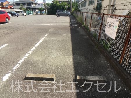 エステートサガミ1 駐車場