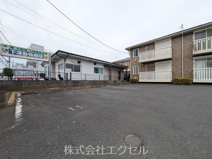 グランモア 駐車場