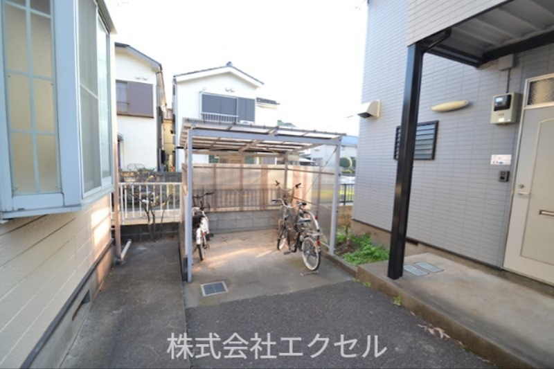 グランデュール松原 駐車場