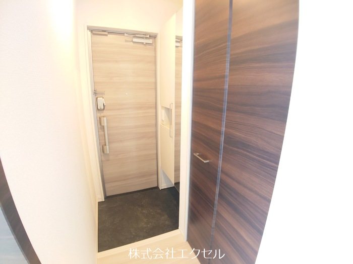 アイシーク立川 玄関