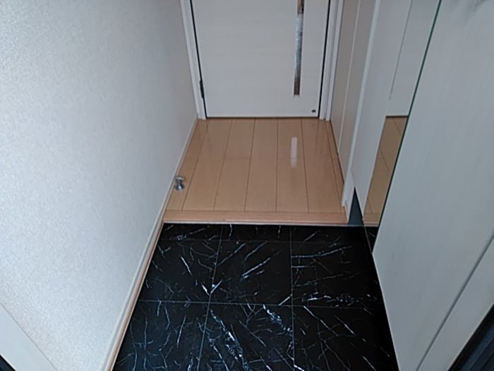 ポワール 玄関