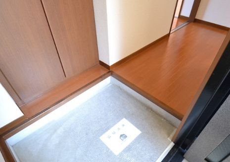 ドエルＡ 玄関