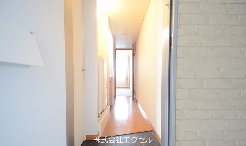 レオパレスグレートハウス 玄関