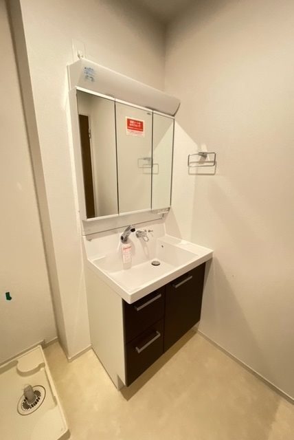 ヴィエスターテ 洗面所
