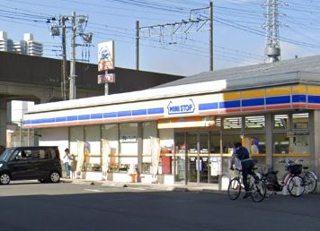 エステートピア原2 コンビニ