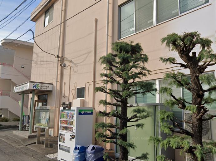 エステートピア原2 専門学校