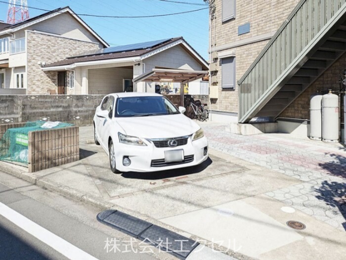 エミネンス 駐車場