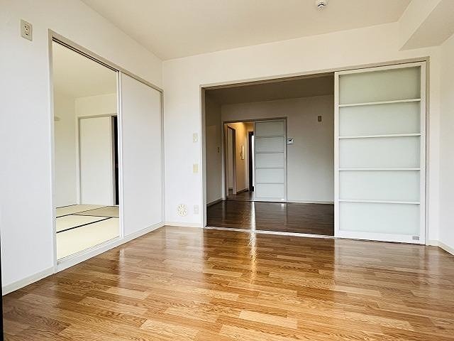 東京都東大和市狭山５丁目 リビング