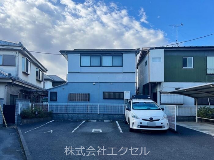 マロウコート 駐車場