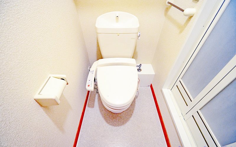 レオパレス砂漠のバラ トイレ