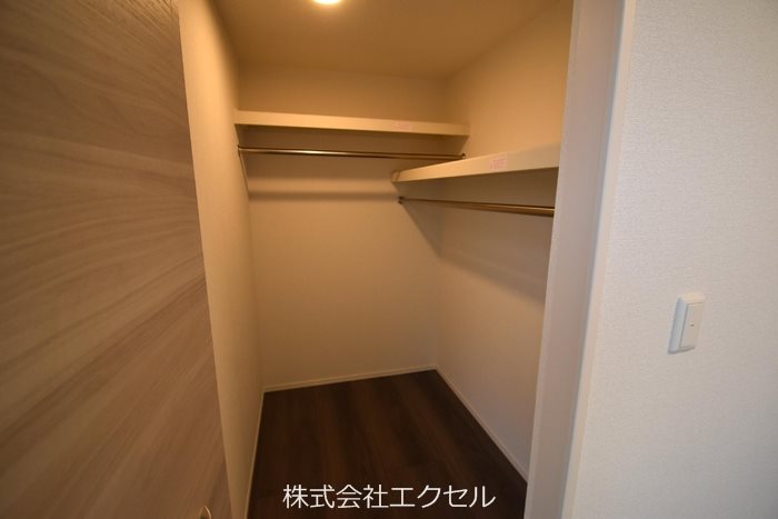 Dスクエア本町 収納