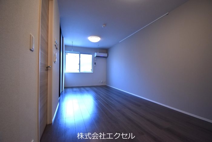 Dスクエア本町 リビング
