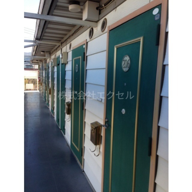 パレス泉 エントランス