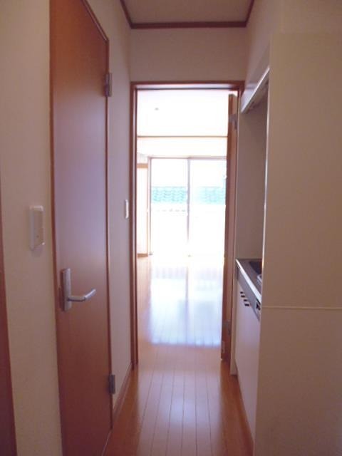オオサワハイツ 玄関